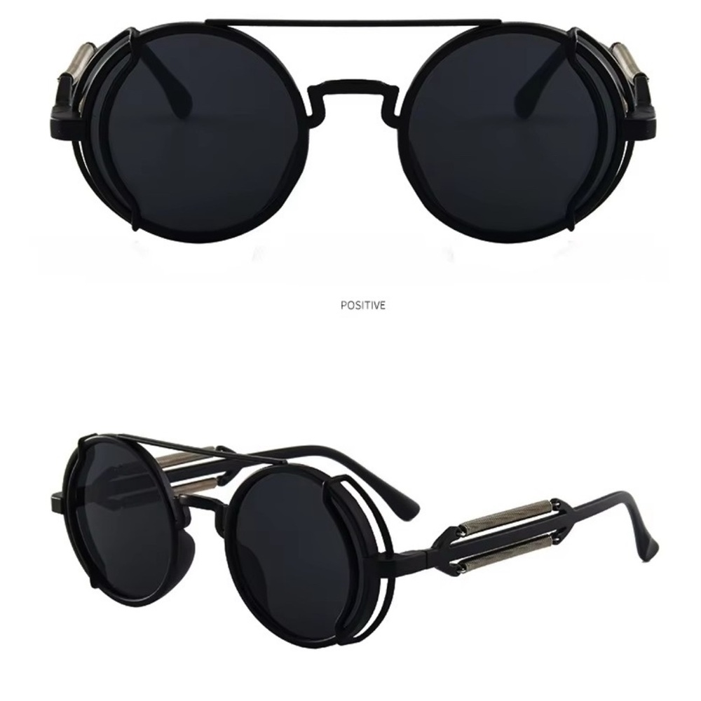 Vintage-Inspired Black Round Sunglasses